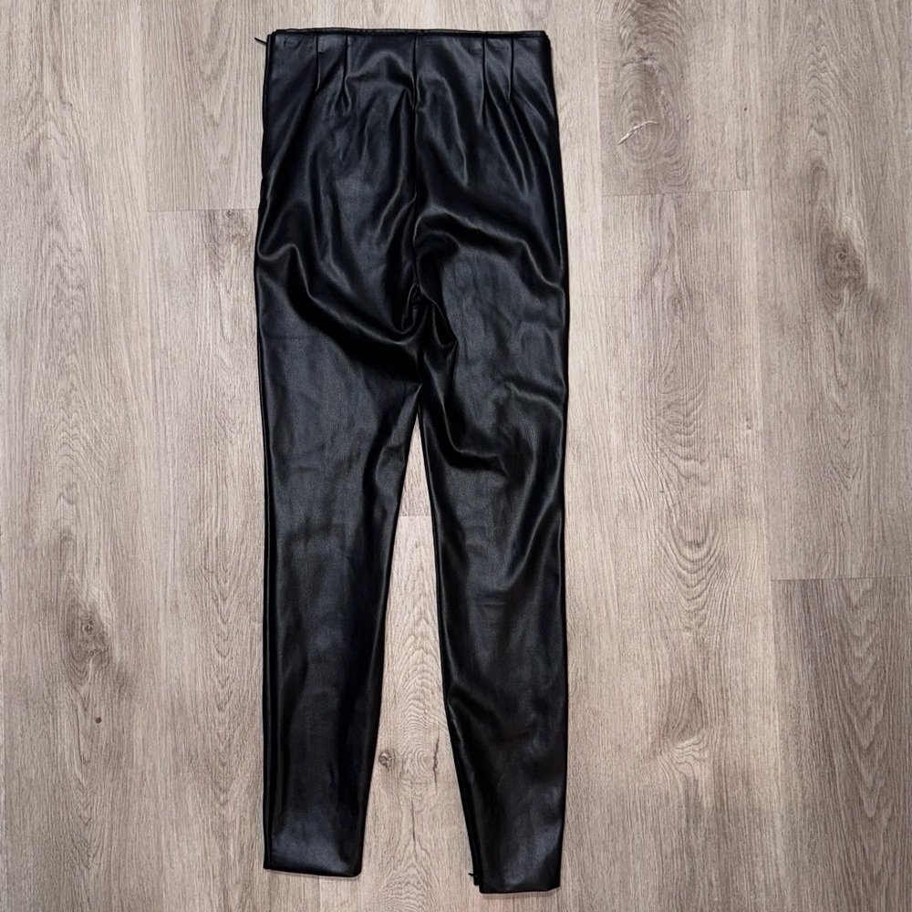 ZARA Faux Leather Leggings with Zipper Detail - Picture 8 of 8